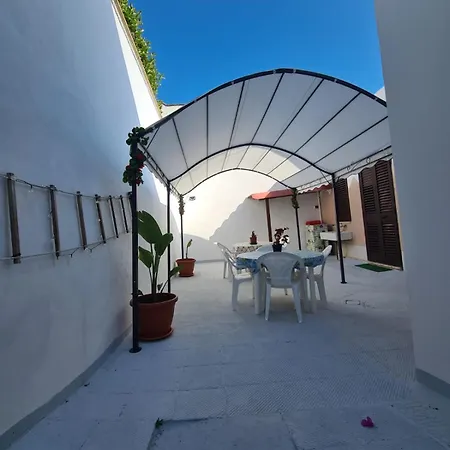 Casa Al Mare Kalispera * مارينا دي مانكافيسا