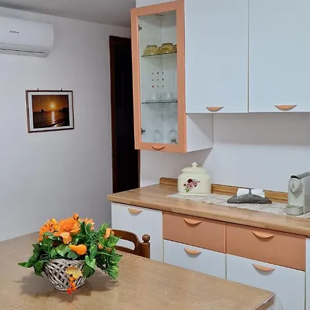 Casa Al Mare Kalispera Apartment *